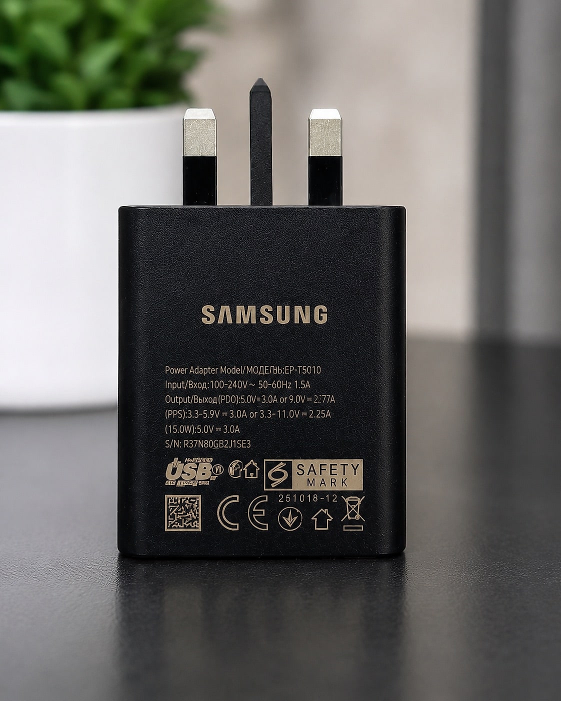 Samsung 60w superfast 3.0 EU, UK & US Pins are available image 5