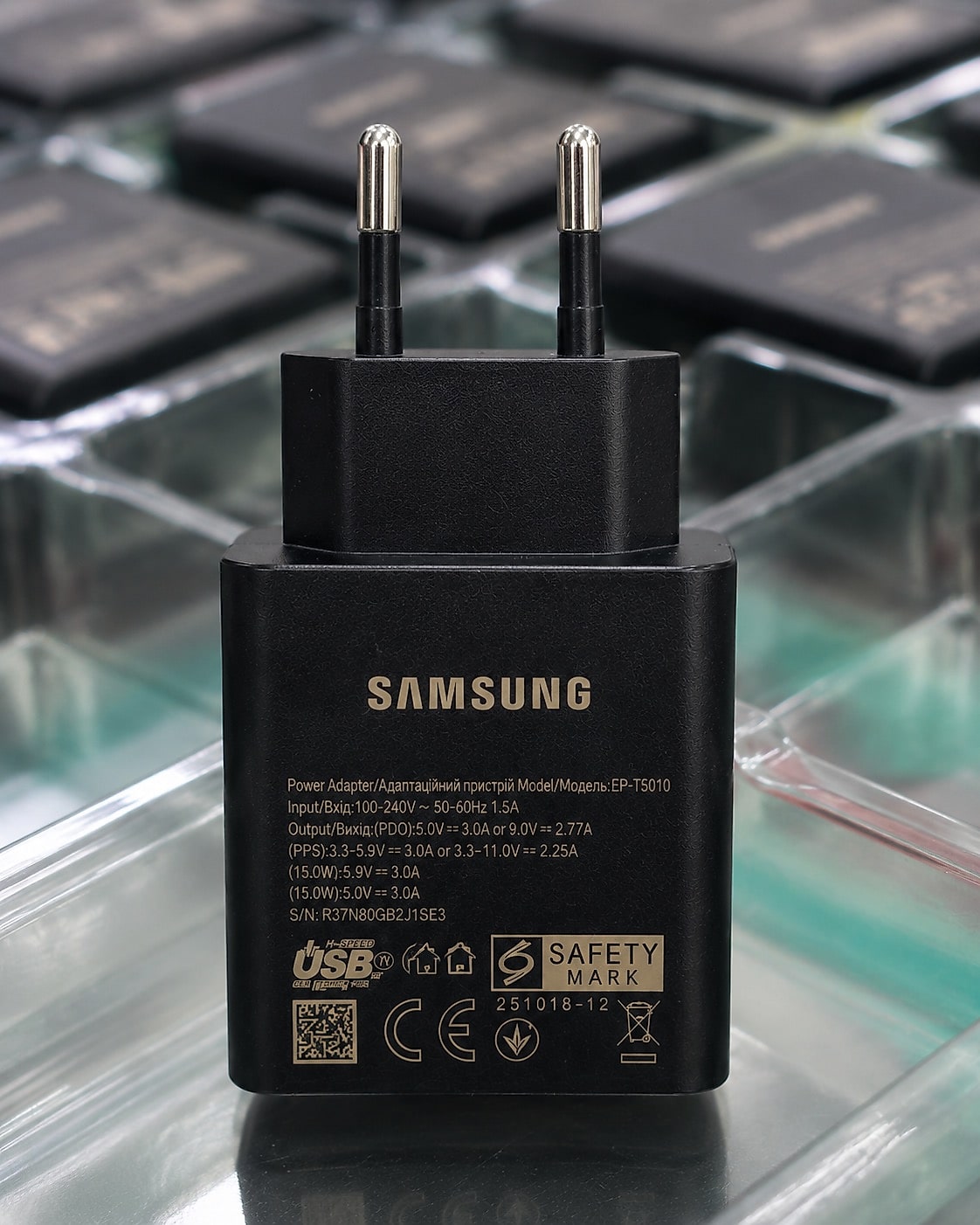 Samsung 60w superfast 3.0 EU, UK & US Pins are available image 3